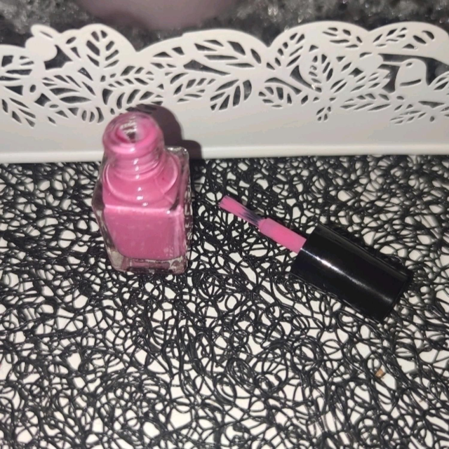 Vernis à ongles Fushia 