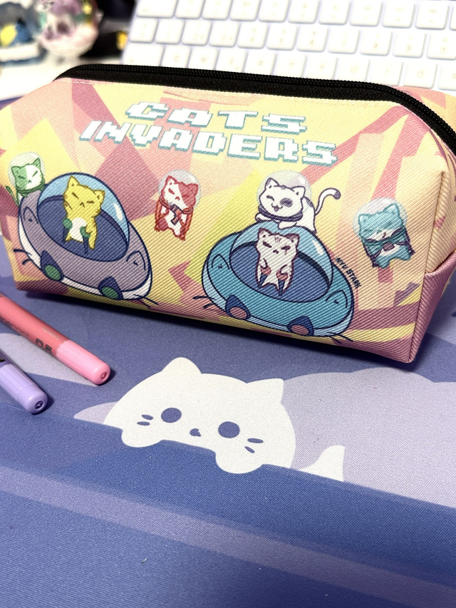 Cats invaders  • Estuche