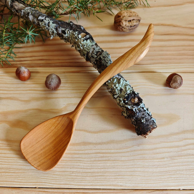 Cuillère en merisier style "queue de renard"-C335