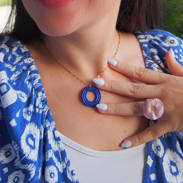 Collier en acier inoxydable avec pendentif bleu roi fait main 