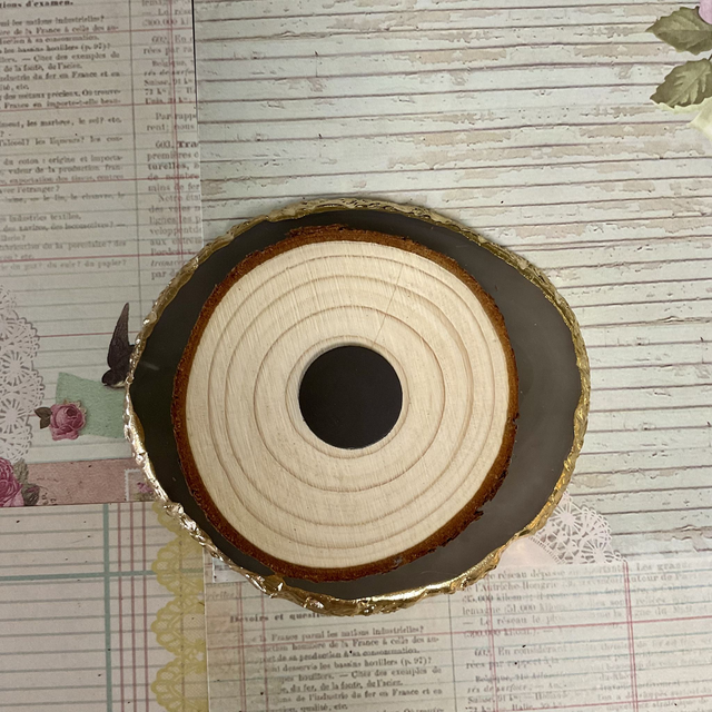 Handmade Christmas magnets. Beautifully presented in a cellophane gift bag.