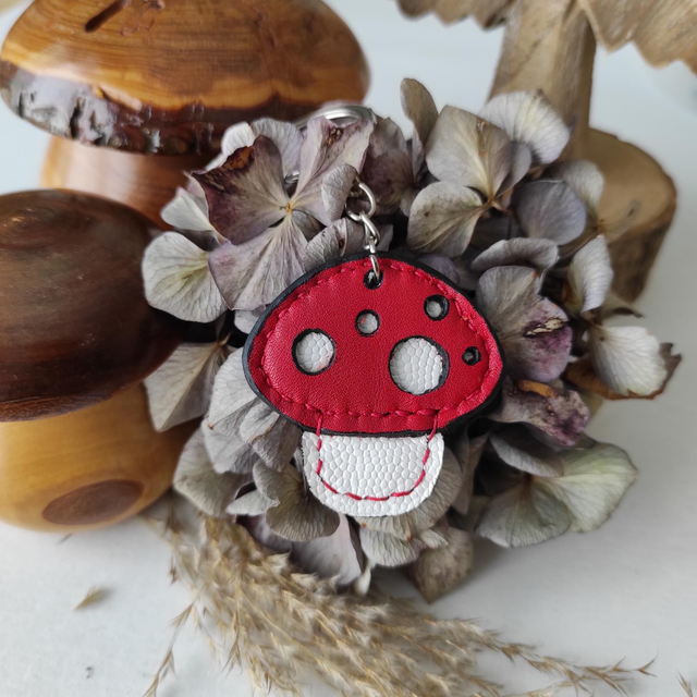 Porte clés champignon en cuir 