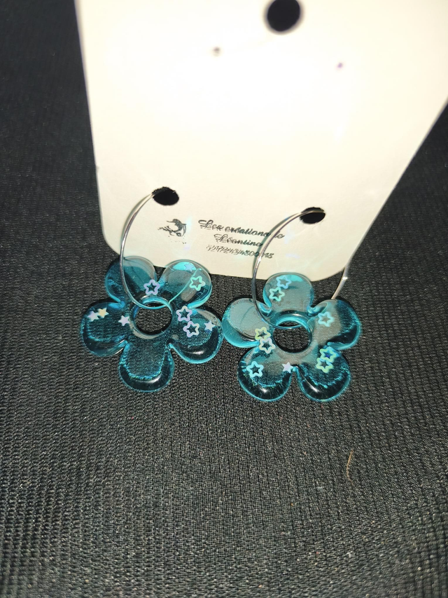 Créoles fleurs bleue