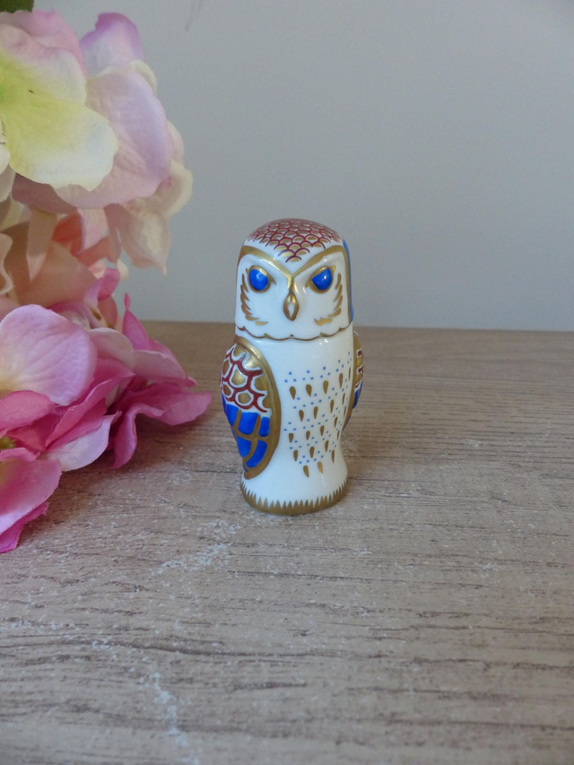 Figurine chouette porcelaine bleue, rouge et dorée collection The Franklin Mint 1988