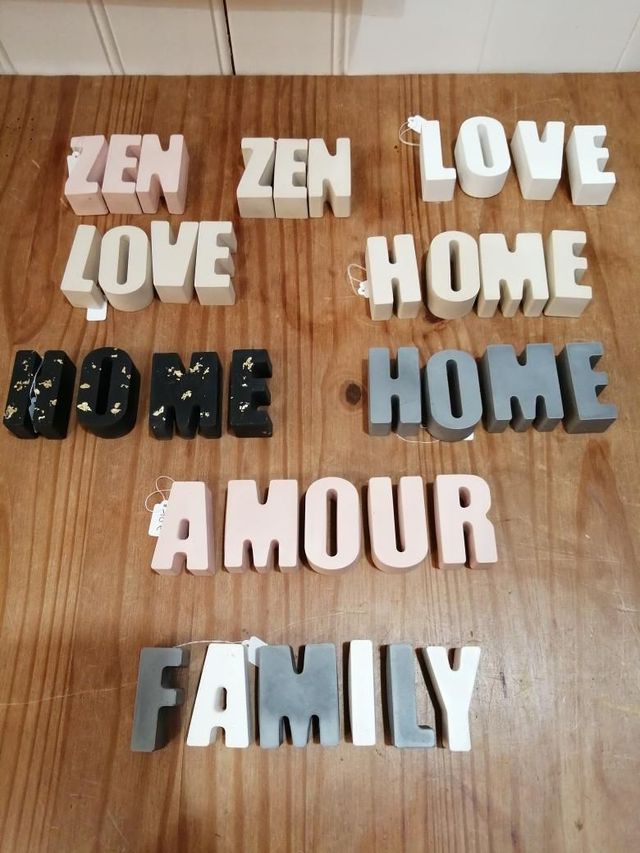 Mot décoratif à poser