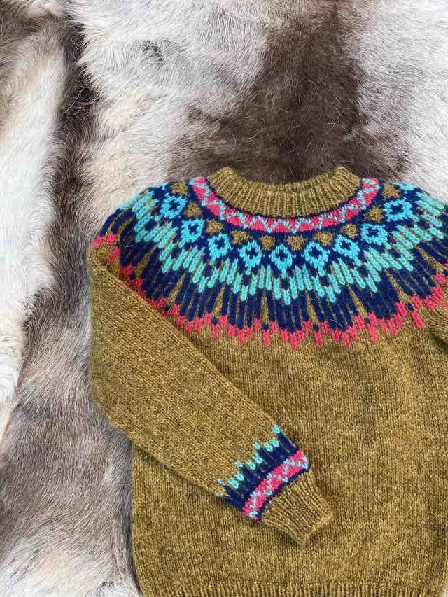 Hopi Polar Sweater Kit - Col 18 (Reddish Yellow Troll & Blåne) - Wool & Pattern - Linka Neumann
