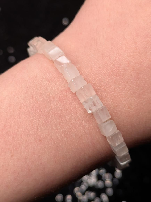 Bracelet quartz rose carré 