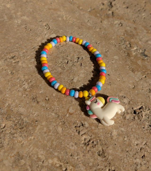 05-Bracelet breloque enfant