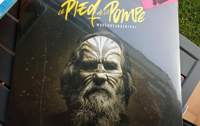 VINYLE - LE PIED DE LA POMPE - MODERNEANDERTHAL 