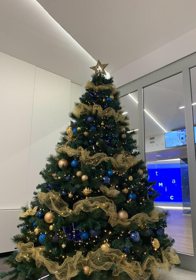 Albero di Natale artificiale 2,40 mt