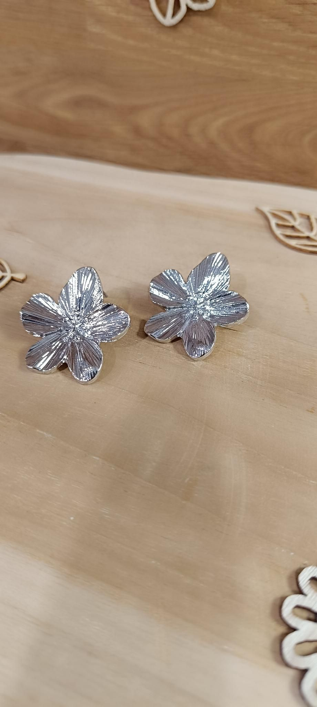 Boucles d'oreilles - fleur argent