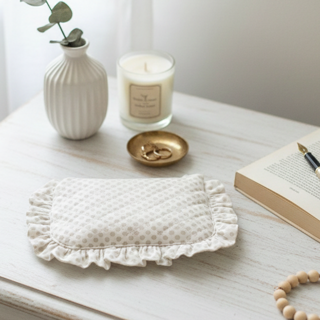 Mini trousse volantée à pois