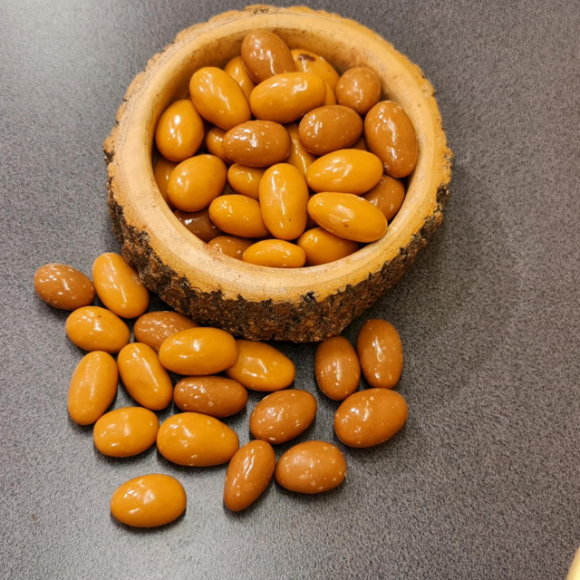 Mandel in Meersalzkaramell 