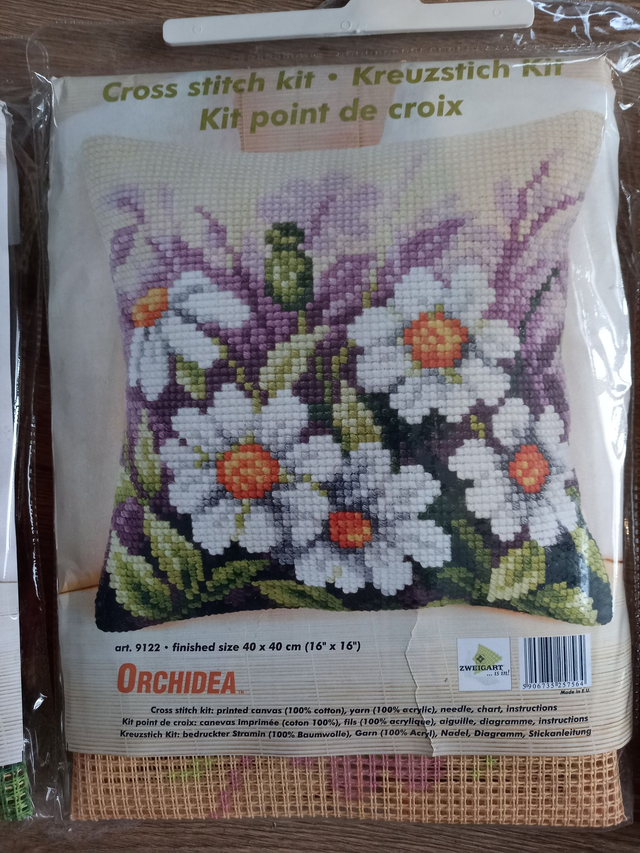 Kruissteekkussen Orchidea (9122)