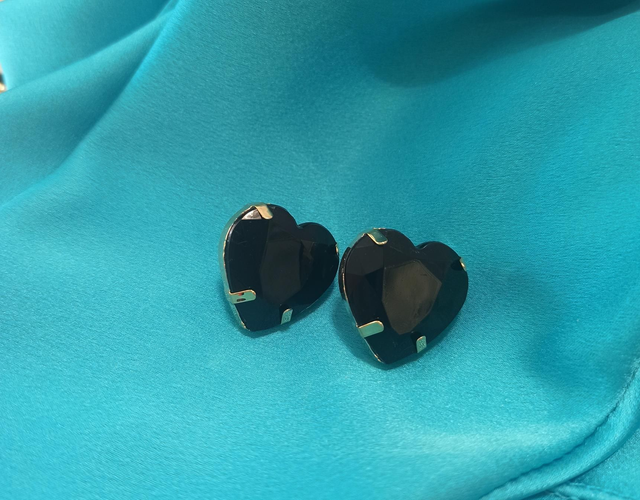 Orecchini cuore nero