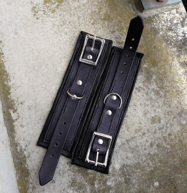 Bracelets noir doublés 