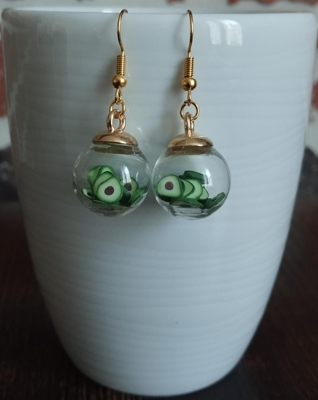 🥑 Boucles d’oreilles en verre – Avocat miniature à l’intérieur 🥑