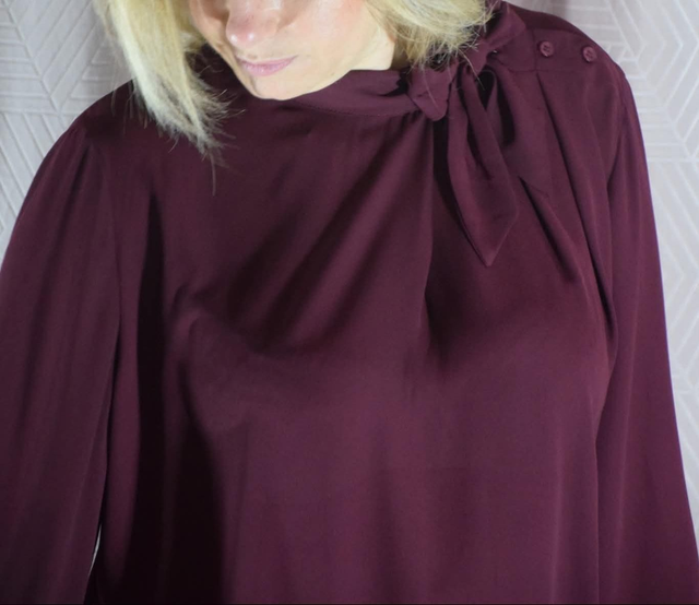 Blouse noeud bordeaux 
