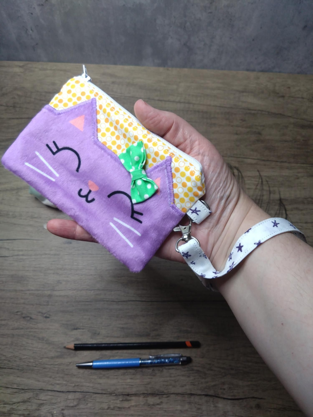 Purple cat zip purse with wrist strap