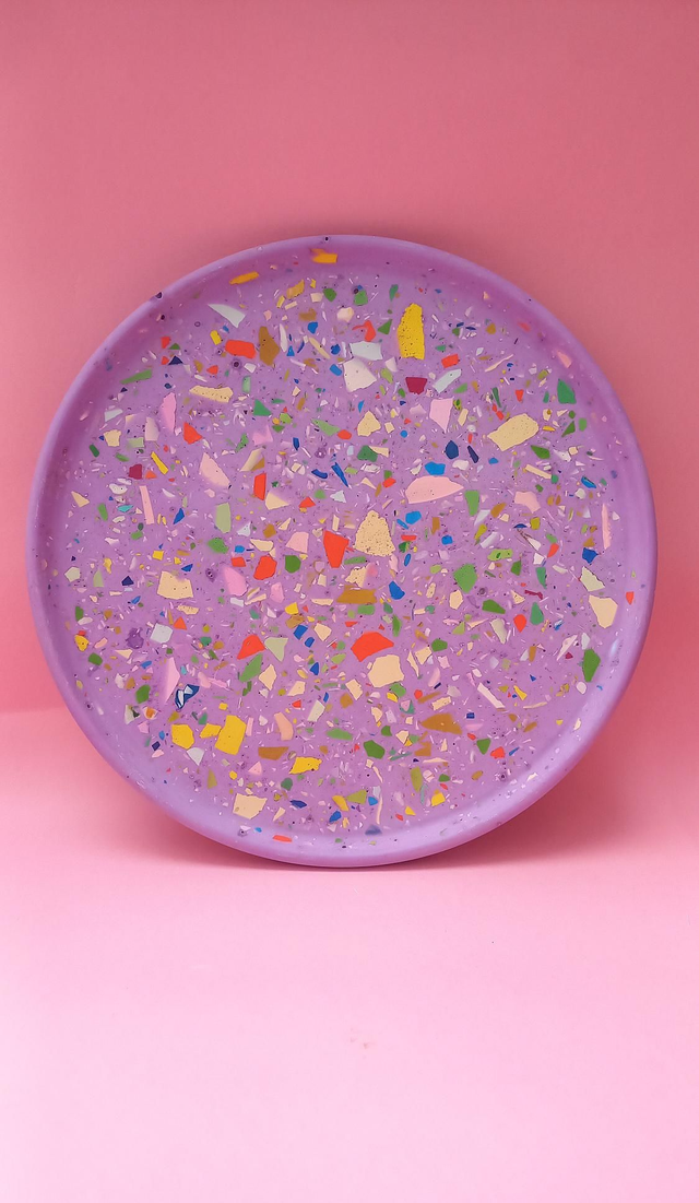 Fioletowa taca dekoracyjna, lastryko, okrągła taca kawowa, 27 cm