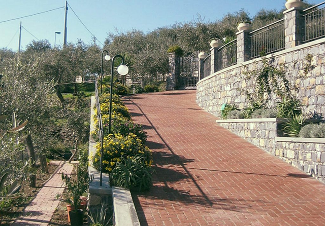 Mattoncino Autobloccante 10x20 cm Rosso