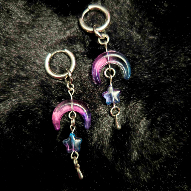 [OOAK] Stainless Steel Moon And Star Earrings [Blue Purple]