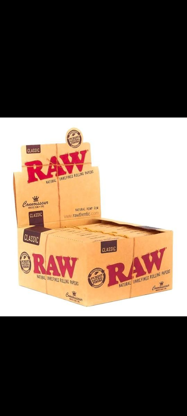 RAW Connoisseur kingsize slim rolling papers + tips

