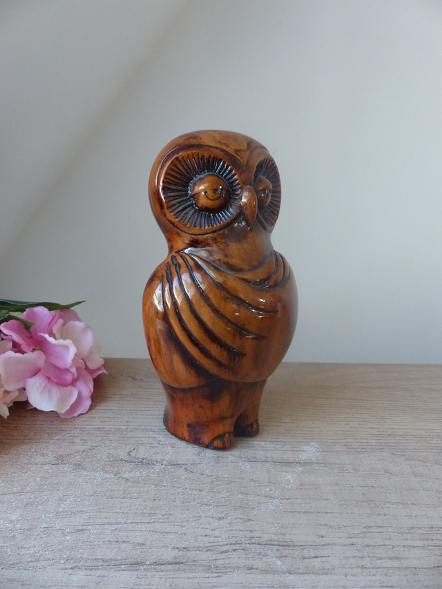 Chouette Zen Polychrome en Résine Marron : Sculpture Apaisante pour Ajouter une Touche Asiatique à Votre Décor, Sagesse et Sérénité Maison