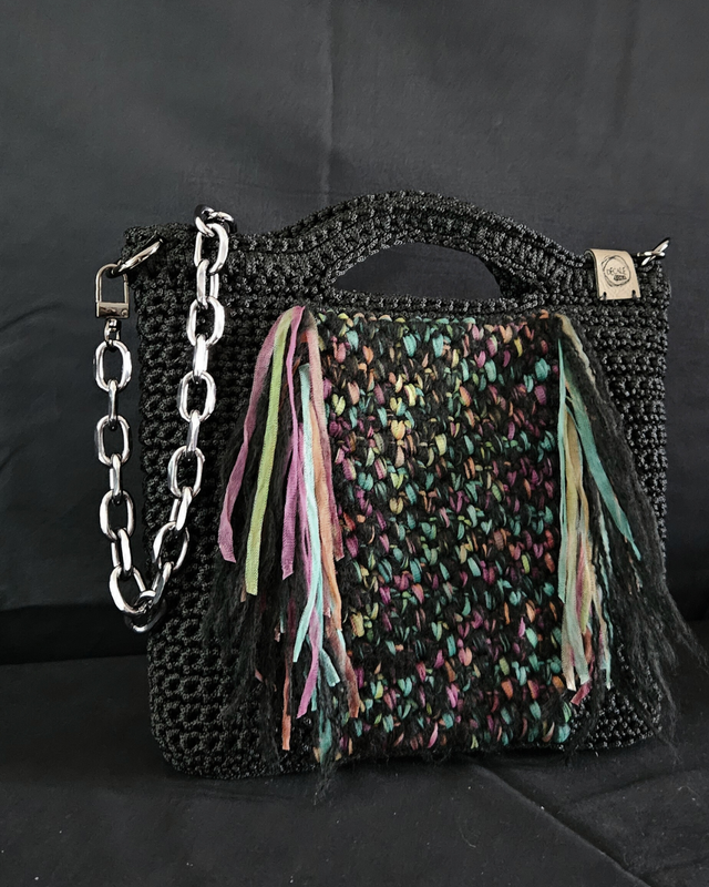 Sac porté épaule et main Amazone noir et couleurs