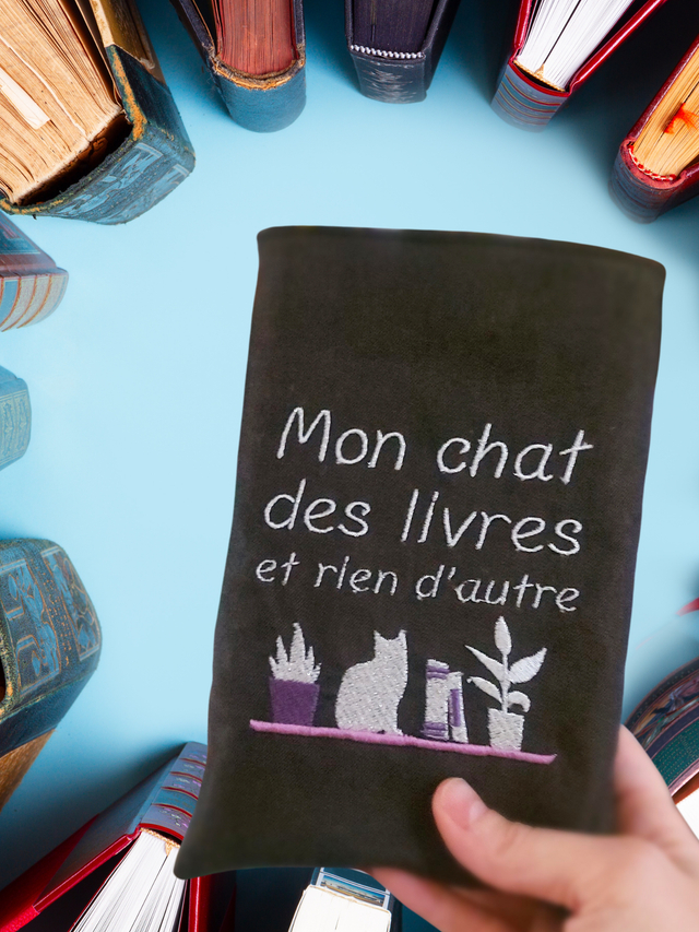 collection Cats &amp; books