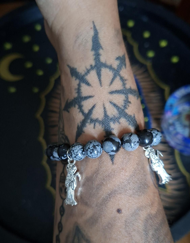 Bracelet Santa Muerte gris/noir