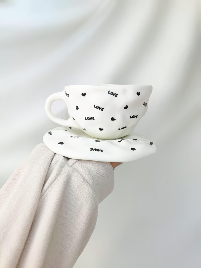 Tasse à café et soucoupe en céramique LOVE