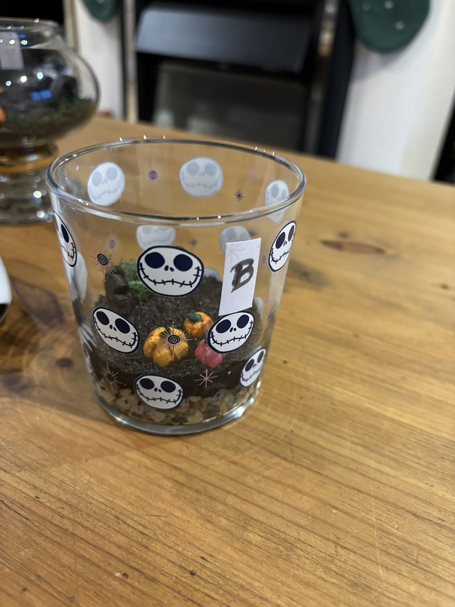 Nightmare Before Christmas cemeterarium