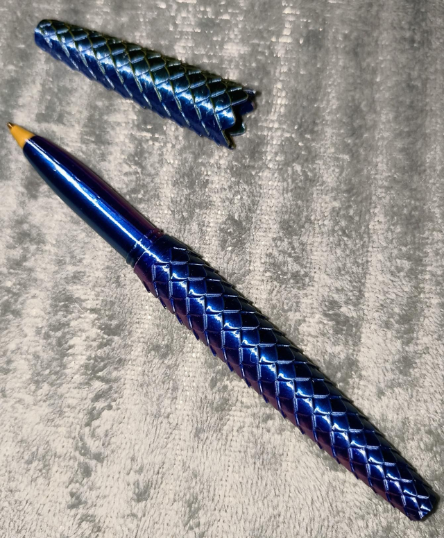 Dragon Scale Pen