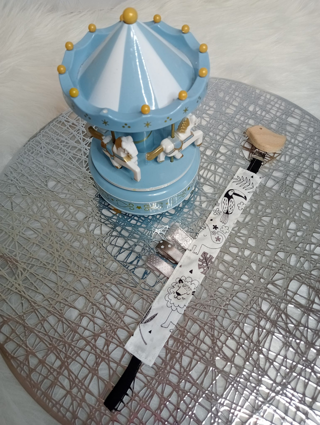 Attache sucette  &quot;Animaux de la Jungle&quot;