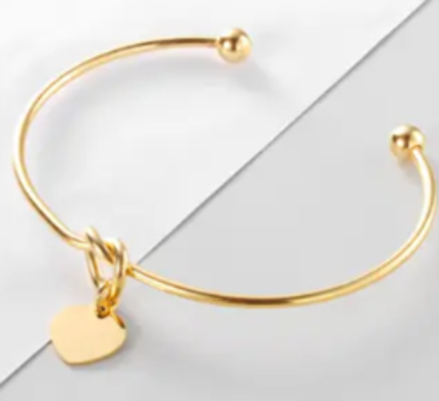 Bracelet Cœur Éternel – Personnalisation et Élégance 