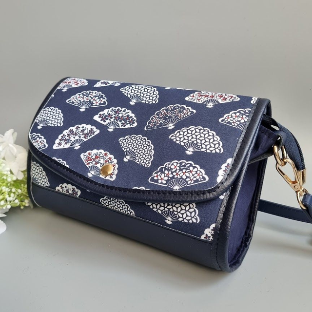 Mini-sac cartable "Eventails" bleu simili cuir bleu marine