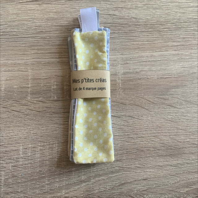 Lot de 4 marque pages en tissu