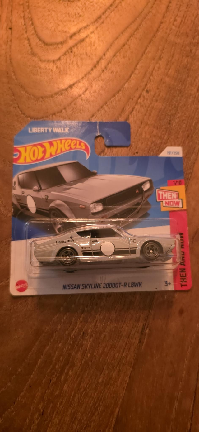 Nissan skyline 2000gt-r lbwk 