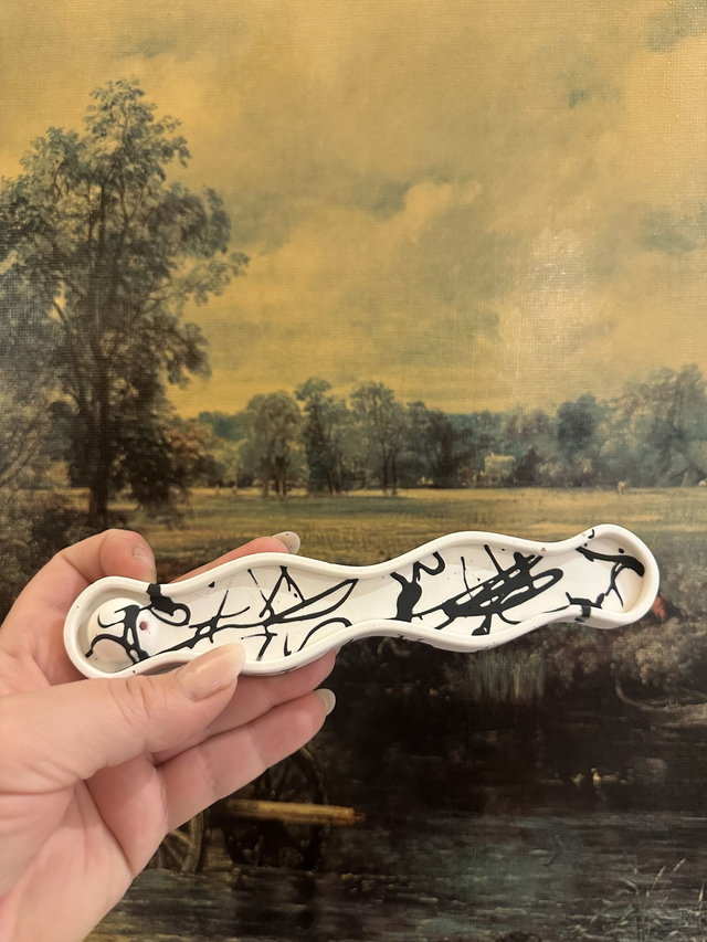 HANDMADE WAVY INCENSE HOLDER