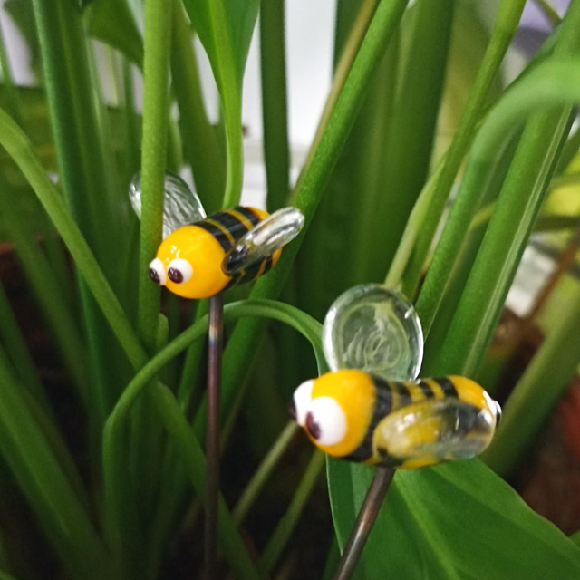 Abeille en verre 