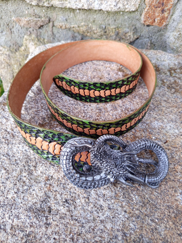 Ceinture Dragon en cuir