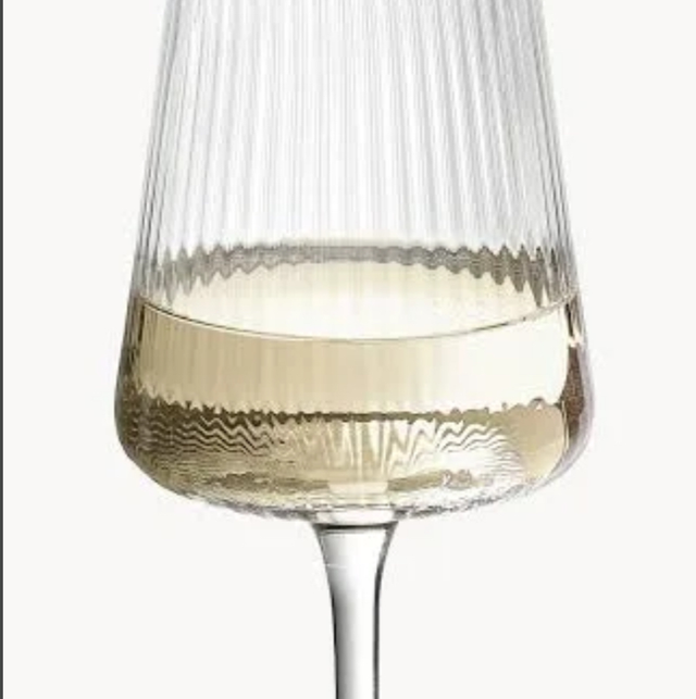 Verre de vin blanc sec