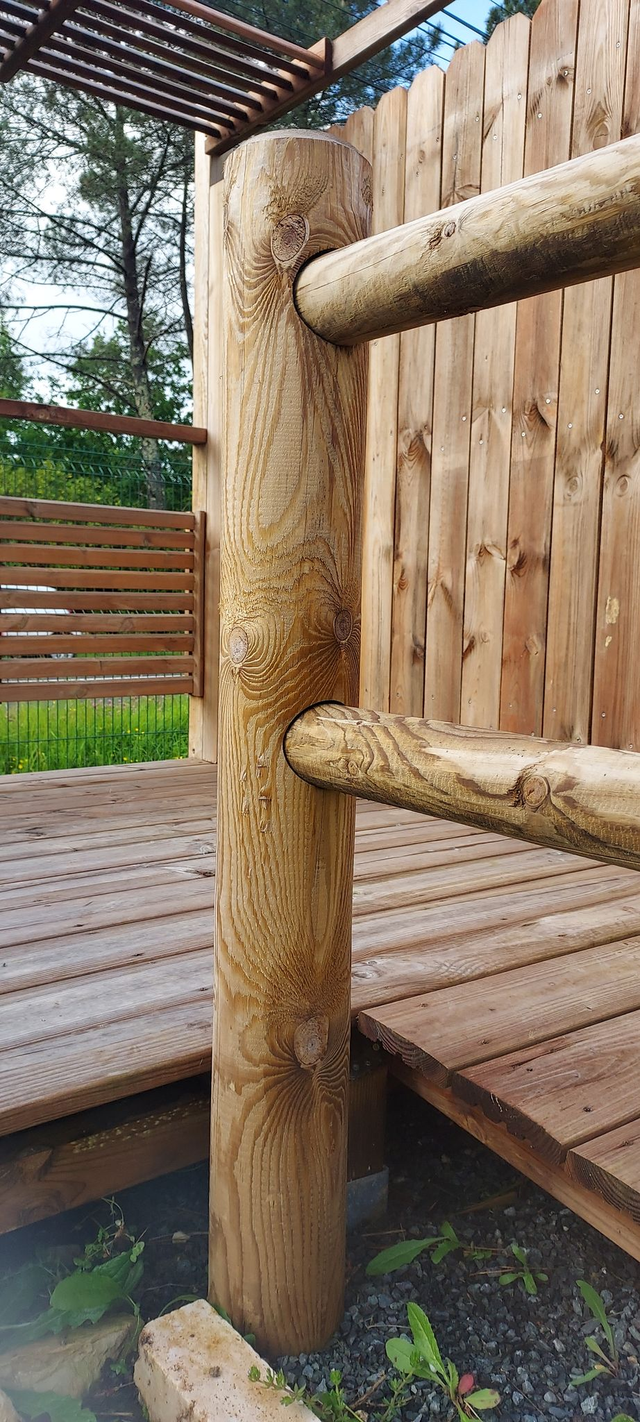 POTEAU EXTRÉMITÉ ROND 2 LISSES