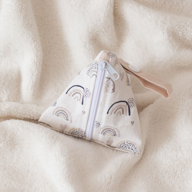 Range-tétine Sable / Arc-en-ciel