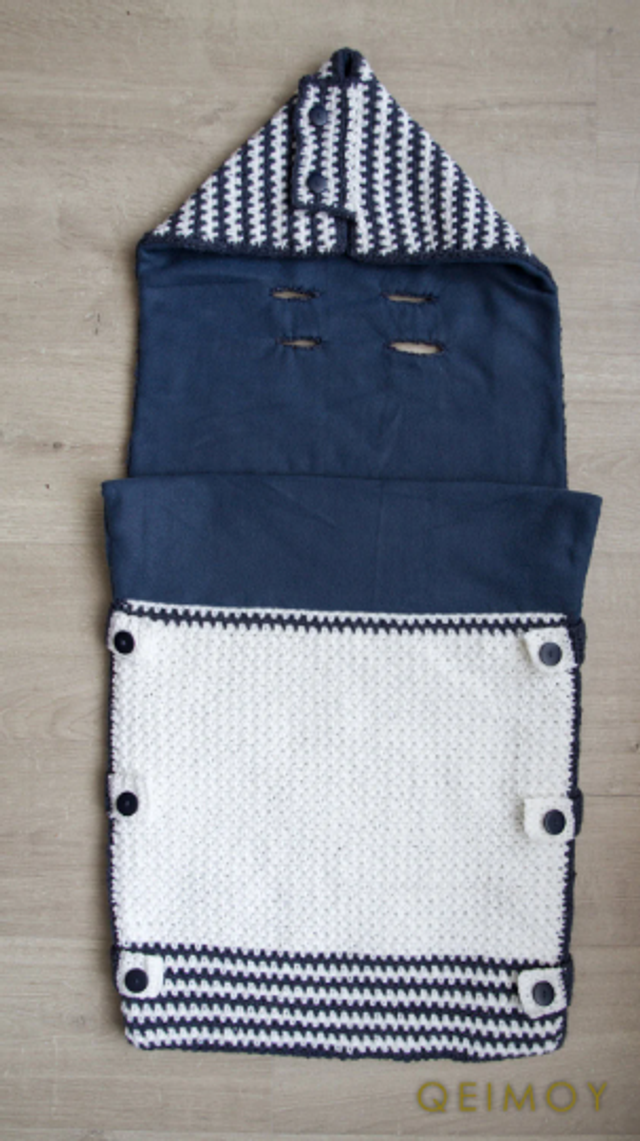 Handgemaakte voetenzak/trappelzak/slaapzak met voering (blauwwit)