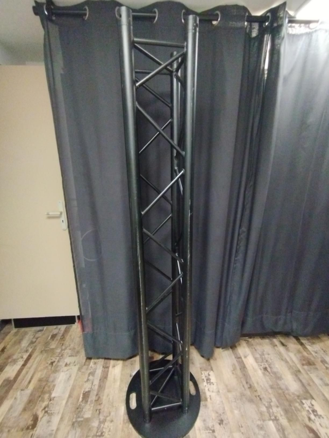 Location Totem ASD 2m Noir embase lourde