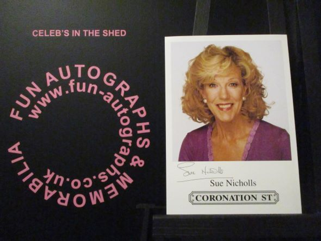 Sue Nicholls (Audrey Roberts) Original Coronation Street Pre-Print Cast Card