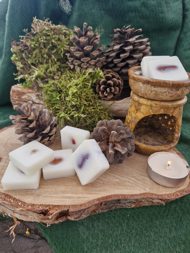 Myrrh & Tonka crystal wax melt