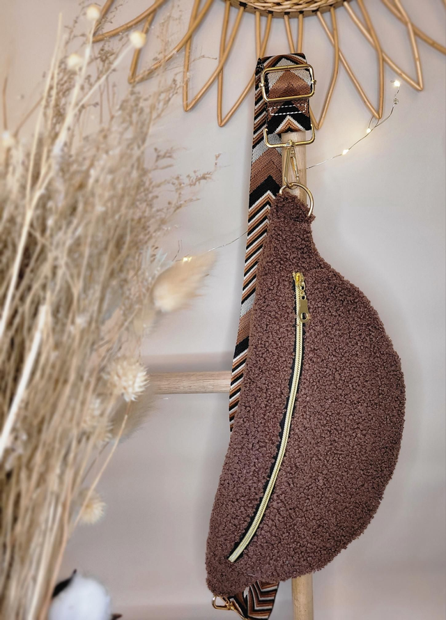 Banane sherpa bouclette marron avec bandoulière amovible